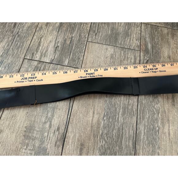 Chico’s Leather Aztec Design Hook Belt Black